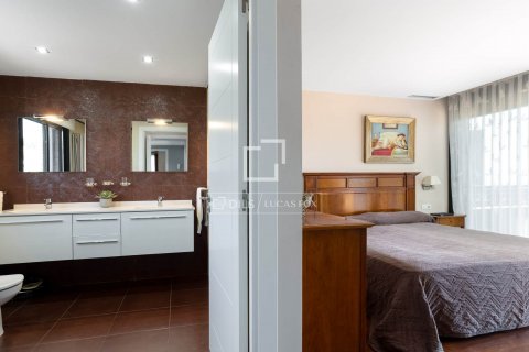 5 bedrooms villa for sale in Sant Vicenc De Montalt, Barcelona, Catalonia, Spain № 8742 - photo 16