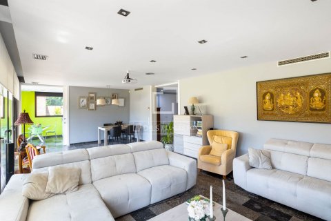 5 bedrooms villa for sale in Sant Vicenc De Montalt, Barcelona, Catalonia, Spain № 8742 - photo 9