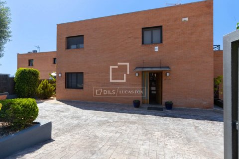 5 bedrooms villa for sale in Sant Vicenc De Montalt, Barcelona, Catalonia, Spain № 8742 - photo 24
