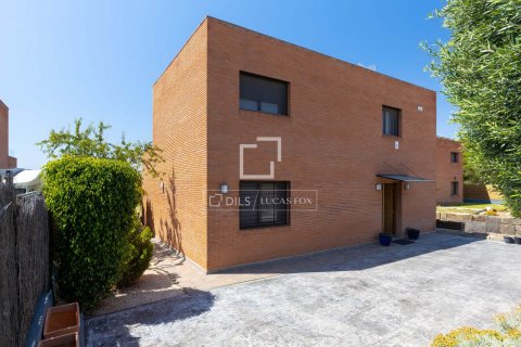 5 bedrooms villa for sale in Sant Vicenc De Montalt, Barcelona, Catalonia, Spain № 8742 - photo 23