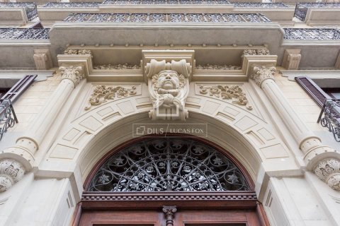 Купить квартиру в Барселона, Испания с 3 спальни, 121м², № 8739 - фото 18