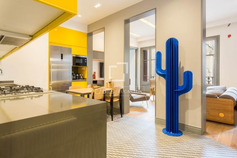 Купить квартиру в Барселона, Испания с 3 спальни, 121м², № 8739 - фото 4