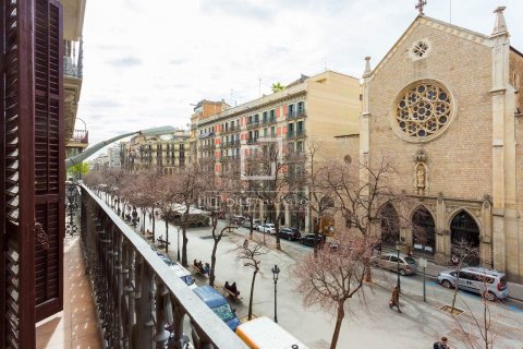 Купить квартиру в Барселона, Испания с 3 спальни, 121м², № 8739 - фото 19