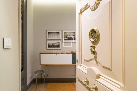 Купить квартиру в Барселона, Испания с 3 спальни, 121м², № 8739 - фото 17