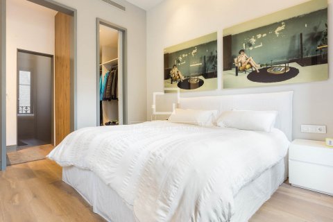 Купить квартиру в Барселона, Испания с 3 спальни, 121м², № 8739 - фото 9