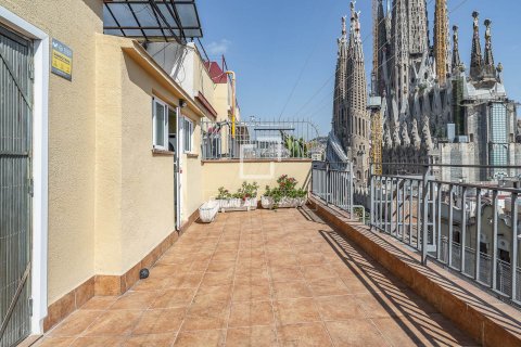 7 bedrooms penthouse for sale in Barcelona, Catalonia, Spain № 8741 - photo 9