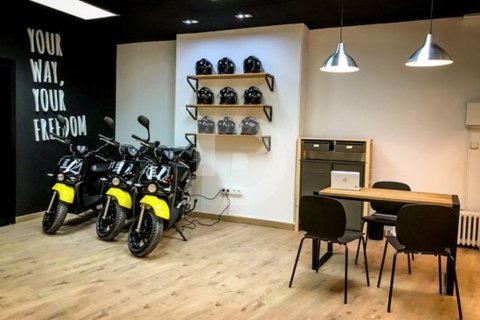 Propiedad comercial de 755 m² en venta en Ciudad Vieja, Barcelona, Cataluña, Spain № 5214 - foto 3