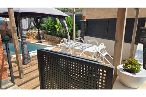 Сasa de 5 dormitorios en venta en Lloret de Mar, Gerona, Cataluña, Spain № 3632 - foto 17