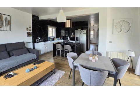 Сasa de 5 dormitorios en venta en Lloret de Mar, Gerona, Cataluña, Spain № 3632 - foto 5