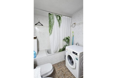 Сasa de 5 dormitorios en venta en Lloret de Mar, Gerona, Cataluña, Spain № 3632 - foto 12