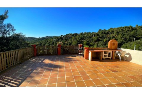 Сasa de 5 dormitorios en venta en Lloret de Mar, Gerona, Cataluña, Spain № 3632 - foto 24