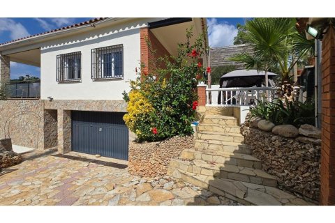 Сasa de 5 dormitorios en venta en Lloret de Mar, Gerona, Cataluña, Spain № 3632 - foto 15