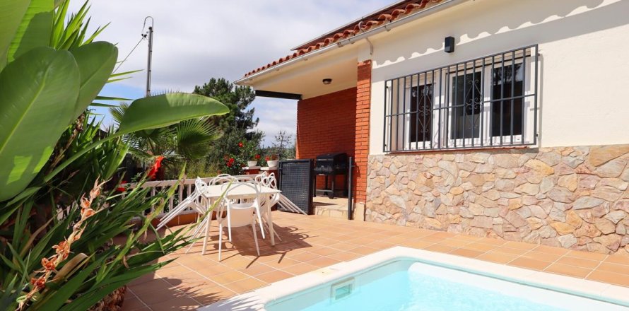 Сasa de 5 dormitorios en venta en Lloret de Mar, Gerona, Cataluña, Spain № 3632