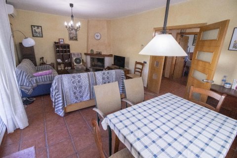 Сasa de 4 dormitorios en venta en Coma-Ruga, Tarragona, Cataluña, Spain № 3635 - foto 13