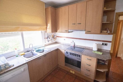 Сasa de 4 dormitorios en venta en Coma-Ruga, Tarragona, Cataluña, Spain № 3635 - foto 11