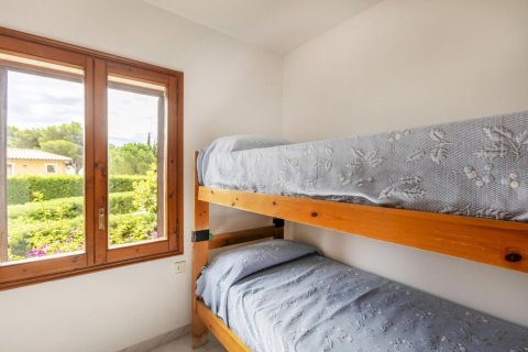 Casa adosada de 3 dormitorios en venta en Begur, Gerona, Cataluña, Spain № 3633 - foto 4