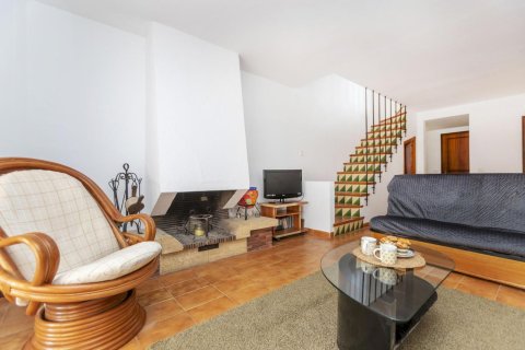 Casa adosada de 3 dormitorios en venta en Begur, Gerona, Cataluña, Spain № 3633 - foto 12