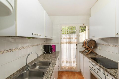 Casa adosada de 3 dormitorios en venta en Begur, Gerona, Cataluña, Spain № 3633 - foto 9