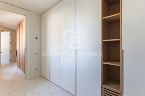 Apartamento de 2 dormitorios en venta en Barcelona, Cataluña, Spain № 6054 - foto 13