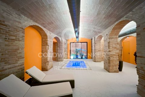 Apartamento de 2 dormitorios en venta en Barcelona, Cataluña, Spain № 6054 - foto 25