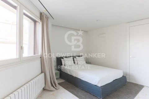 Apartamento de 2 dormitorios en venta en Barcelona, Cataluña, Spain № 6054 - foto 12