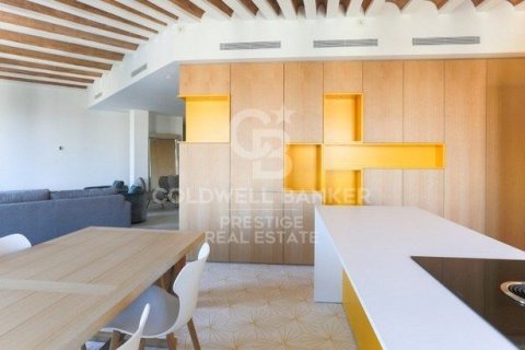 Apartamento de 2 dormitorios en venta en Barcelona, Cataluña, Spain № 6054 - foto 9