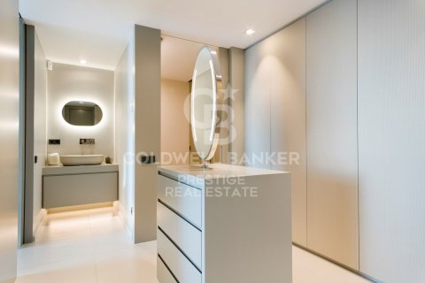 Ático de 4 dormitorios en venta en Barcelona, Cataluña, Spain № 6056 - foto 10