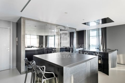 Ático de 4 dormitorios en venta en Barcelona, Cataluña, Spain № 6056 - foto 7