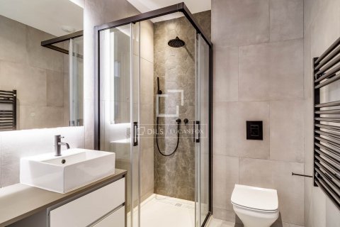 2 bedrooms apartment for sale in Barcelona, Catalonia, Spain № 8675 - photo 30