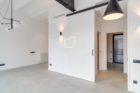 2 bedrooms apartment for sale in Barcelona, Catalonia, Spain № 8675 - photo 17