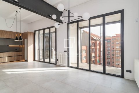 2 bedrooms apartment for sale in Barcelona, Catalonia, Spain № 8675 - photo 9