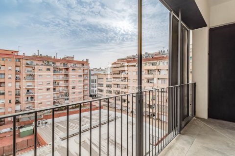 2 bedrooms apartment for sale in Barcelona, Catalonia, Spain № 8675 - photo 15