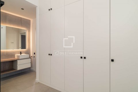 2 bedrooms apartment for sale in Barcelona, Catalonia, Spain № 8675 - photo 27