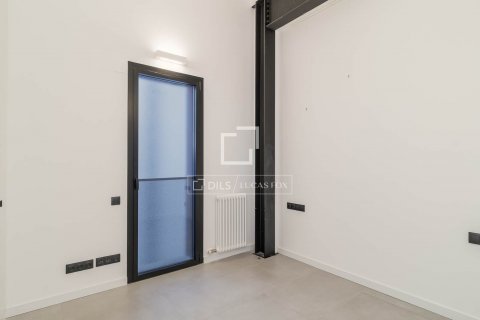 2 bedrooms apartment for sale in Barcelona, Catalonia, Spain № 8675 - photo 25