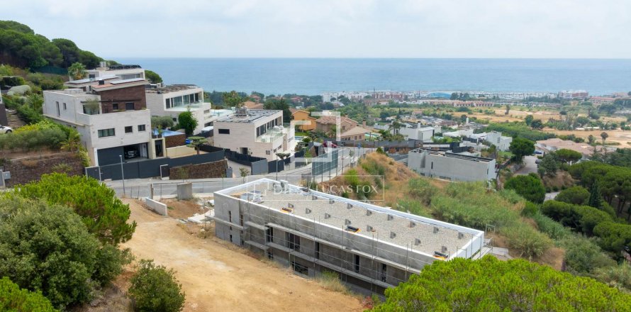 Parcela en venta en Sant Vicenc De Montalt, Barcelona, Cataluña, Spain № 8648