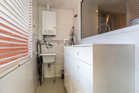 Apartamento de 4 dormitorios en venta en Esplugues de Llobregat, Barcelona, Cataluña, Spain № 8642 - foto 10