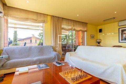 Apartamento de 4 dormitorios en venta en Esplugues de Llobregat, Barcelona, Cataluña, Spain № 8642 - foto 14