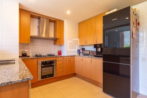 Apartamento de 4 dormitorios en venta en Esplugues de Llobregat, Barcelona, Cataluña, Spain № 8642 - foto 8