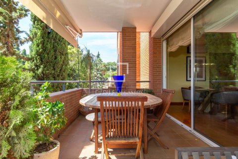 Apartamento de 4 dormitorios en venta en Esplugues de Llobregat, Barcelona, Cataluña, Spain № 8642 - foto 19