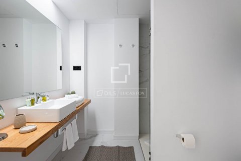 Propiedad comercial de 1357 m² en venta en Barcelona, Cataluña, Spain № 8643 - foto 26