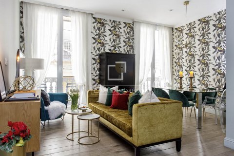 Apartamento de 2 dormitorios en venta en Barcelona, Cataluña, Spain № 8641