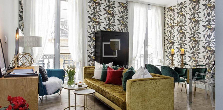 Apartamento de 2 dormitorios en venta en Barcelona, Cataluña, Spain № 8641