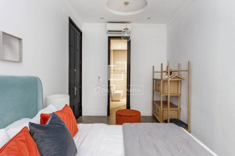 Apartamento de 2 dormitorios en venta en Barcelona, Cataluña, Spain № 8641 - foto 21