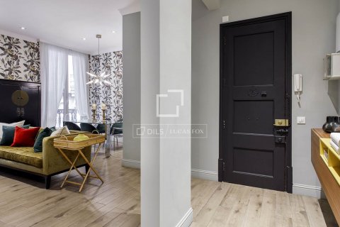 Apartamento de 2 dormitorios en venta en Barcelona, Cataluña, Spain № 8641 - foto 8