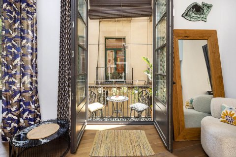 Apartamento de 1 dormitorio en venta en Barcelona, Cataluña, Spain № 8644 - foto 4