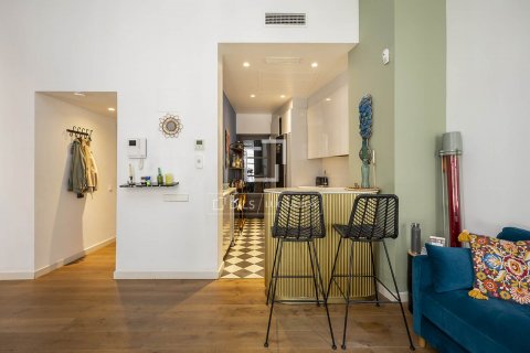 Apartamento de 1 dormitorio en venta en Barcelona, Cataluña, Spain № 8644 - foto 3
