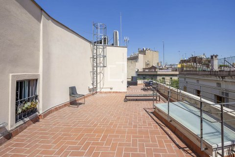 Apartamento de 1 dormitorio en venta en Barcelona, Cataluña, Spain № 8644 - foto 26