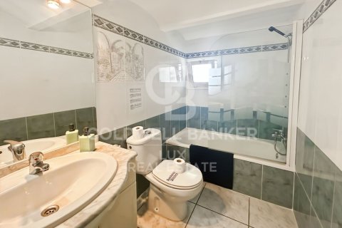 Hotel de 2208 m² en venta en Llanca, Gerona, Cataluña, Spain № 5655 - foto 27