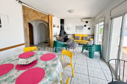 Hotel de 2208 m² en venta en Llanca, Gerona, Cataluña, Spain № 5655 - foto 18