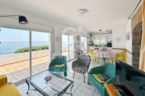 Hotel de 2208 m² en venta en Llanca, Gerona, Cataluña, Spain № 5655 - foto 19